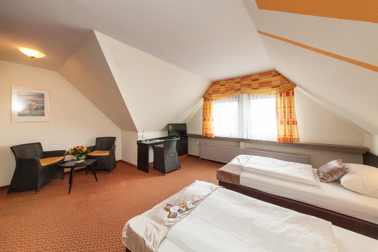 Hotel Strohgaeu Korntal-Münchingen Eksteriør bilde