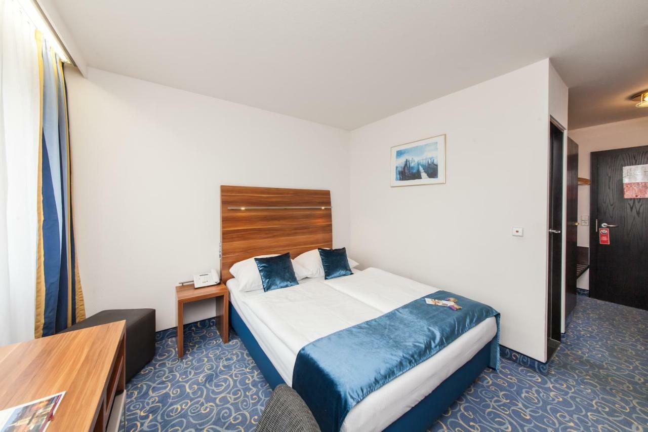 Hotel Strohgaeu Korntal-Münchingen Eksteriør bilde