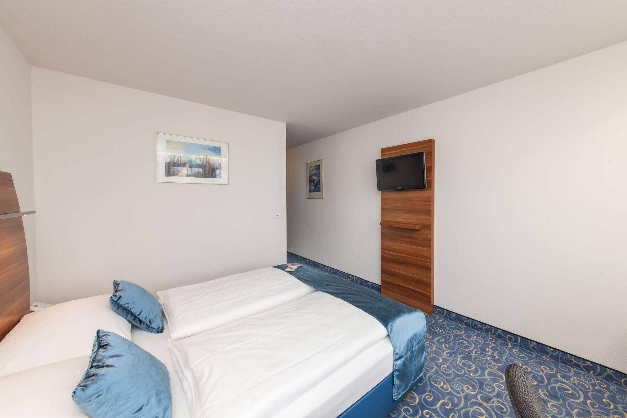 Hotel Strohgaeu Korntal-Münchingen Eksteriør bilde