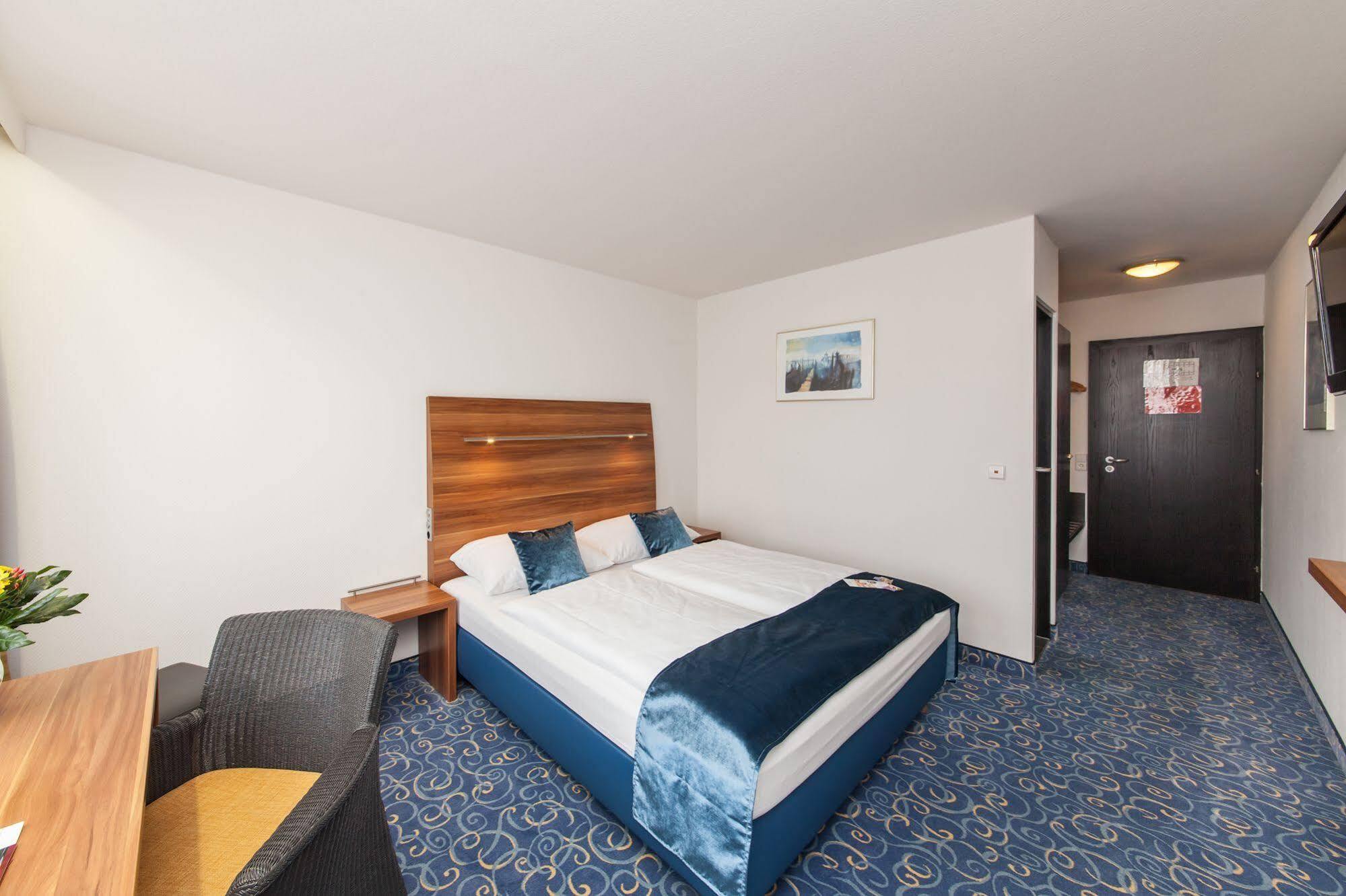 Hotel Strohgaeu Korntal-Münchingen Eksteriør bilde