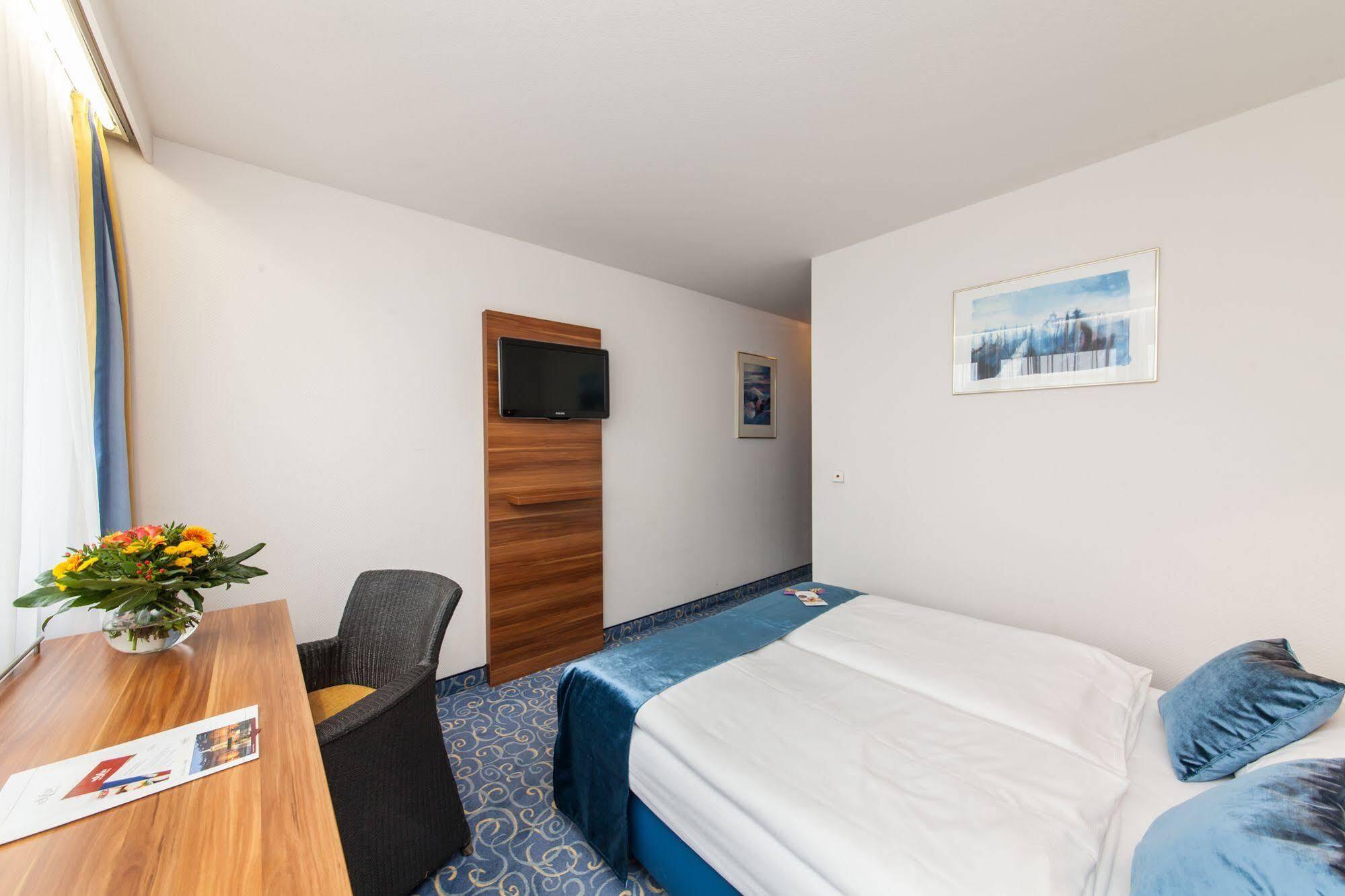 Hotel Strohgaeu Korntal-Münchingen Eksteriør bilde