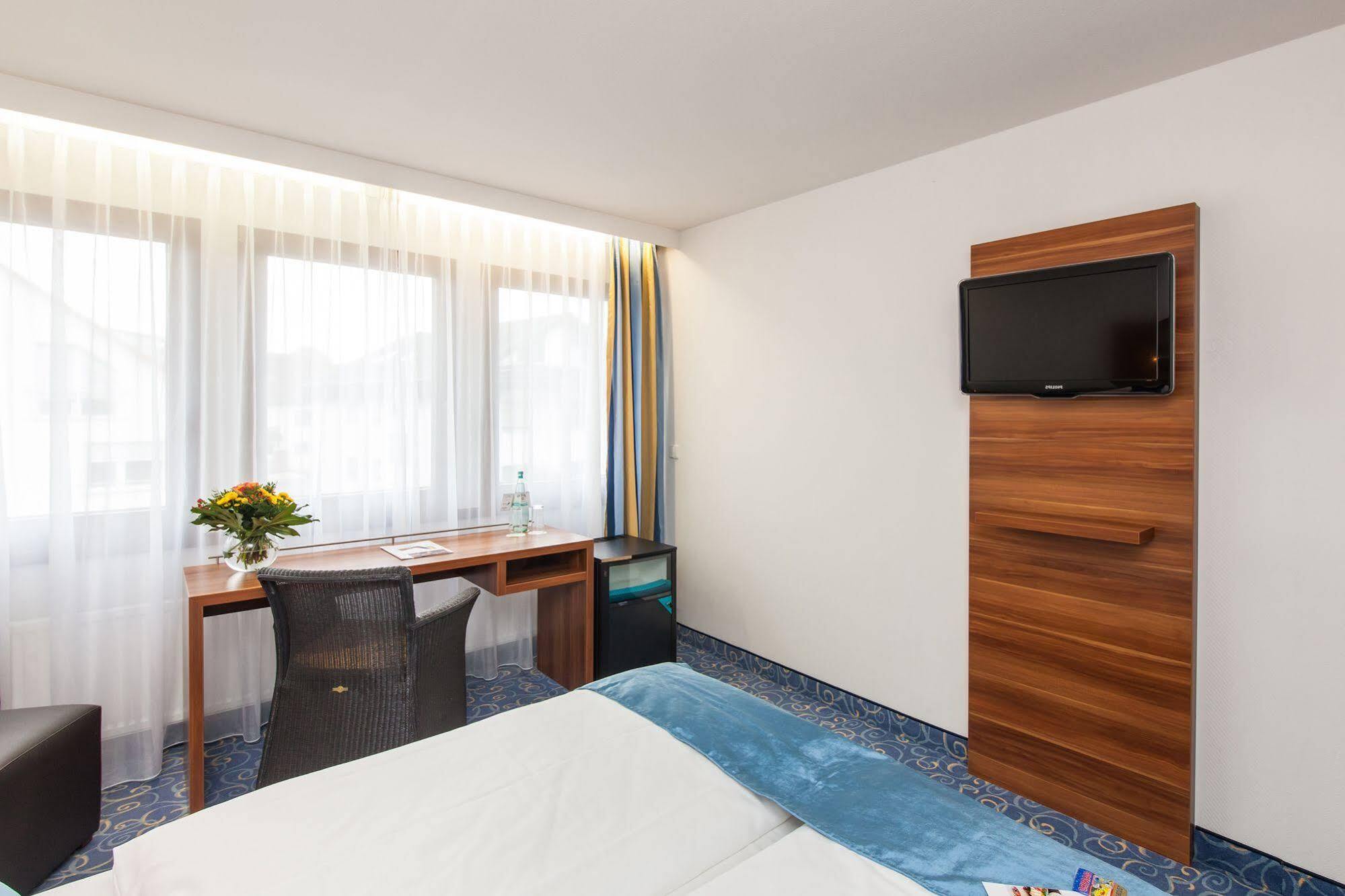 Hotel Strohgaeu Korntal-Münchingen Eksteriør bilde