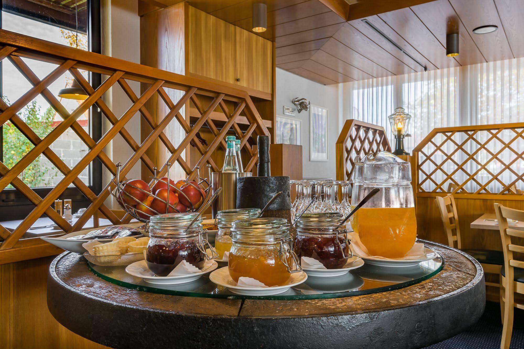 Hotel Strohgaeu Korntal-Münchingen Eksteriør bilde
